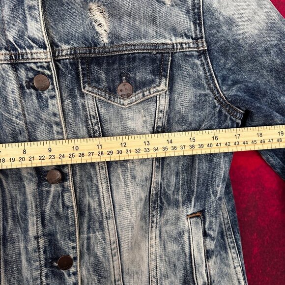 EXPRESS JEANS DENIM JACKET WOMEN'S, MEDIUM, BUTTON UP, POCKETS, DISTRESSED - Picture 11 of 14